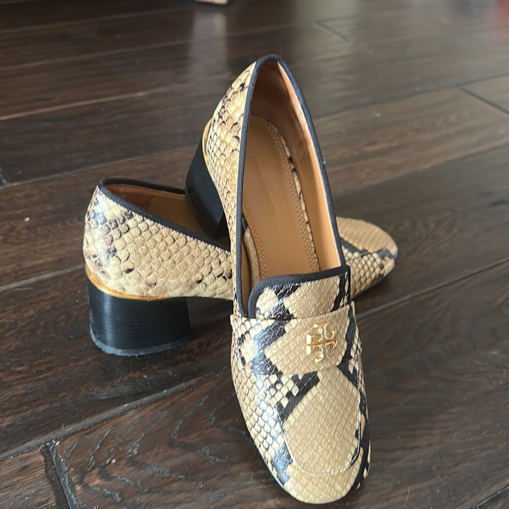 Tory Burch “Everly” 55mm Loafers - Picture 4 of 9